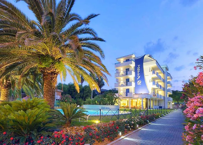 Hotel Jerry - Beachfront & Private Pool Grottammare